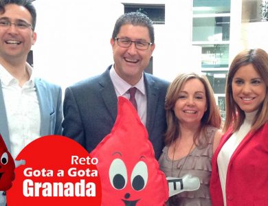 Reto gota a gota banco de sangre Granada con Begoña Ballesteros de Mayoball y Angel Pinar