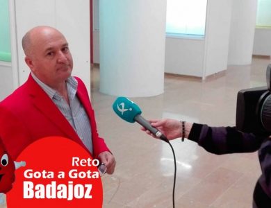 Reto gota a gota banco de sangre Badajoz con Begoña Ballesteros de Mayoball y Angel Pinar