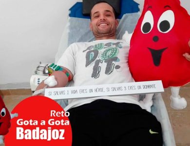 Reto gota a gota banco de sangre Badajoz con Begoña Ballesteros de Mayoball y Angel Pinar