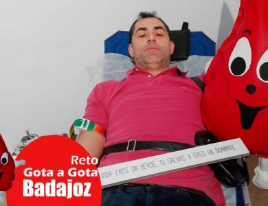 Reto gota a gota banco de sangre Badajoz con Begoña Ballesteros de Mayoball y Angel Pinar