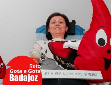 Reto gota a gota banco de sangre Badajoz con Begoña Ballesteros de Mayoball y Angel Pinar