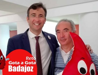 Reto gota a gota banco de sangre Badajoz con Begoña Ballesteros de Mayoball y Angel Pinar