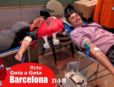 Reto gota a gota banco de sangre Barcelona con Begoña Ballesteros de Mayoball y Angel Pinar