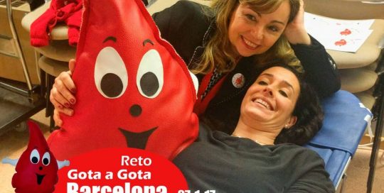 Reto gota a gota banco de sangre Barcelona con Begoña Ballesteros de Mayoball y Angel Pinar