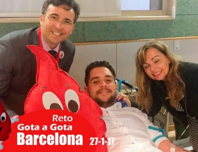 Reto gota a gota banco de sangre Barcelona con Begoña Ballesteros de Mayoball y Angel Pinar