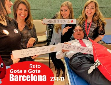 Reto gota a gota banco de sangre Barcelona con Begoña Ballesteros de Mayoball y Angel Pinar