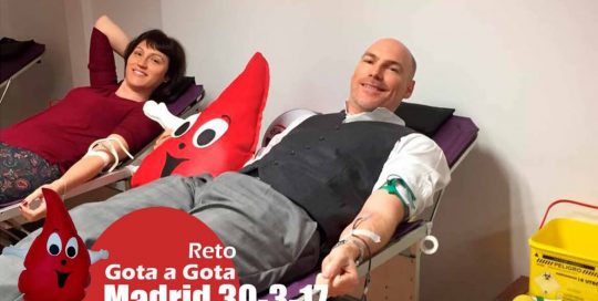 Reto gota a gota banco de sangre Madrid con Begoña Ballesteros de Mayoball y Angel Pinar