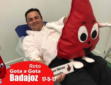 Reto gota a gota banco de sangre Badajoz con Begoña Ballesteros de Mayoball y Angel Pinar