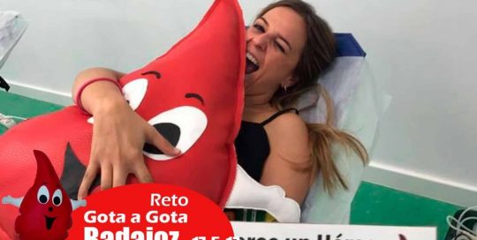 Reto gota a gota banco de sangre Badajoz con Begoña Ballesteros de Mayoball y Angel Pinar