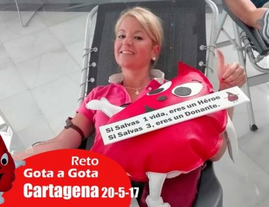 Reto gota a gota banco de sangre Cartagena con Begoña Ballesteros de Mayoball y Angel Pinar