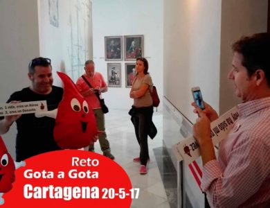 Reto gota a gota banco de sangre Cartagena con Begoña Ballesteros de Mayoball y Angel Pinar