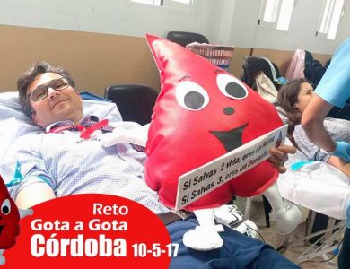 Reto gota a gota banco de sangre Cordoba con Begoña Ballesteros de Mayoball y Angel Pinar