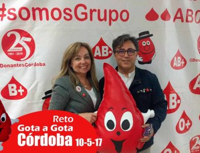 Reto gota a gota banco de sangre Cordoba con Begoña Ballesteros de Mayoball y Angel Pinar