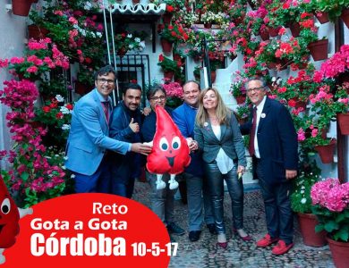 Reto gota a gota banco de sangre Cordoba con Begoña Ballesteros de Mayoball y Angel Pinar