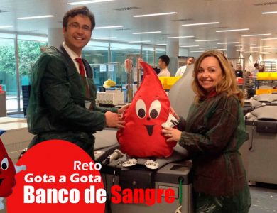 Reto gota a gota banco de sangre Barcelona con Begoña Ballesteros de Mayoball y Angel Pinar